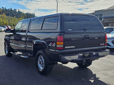 2004 GMC Sierra 2500 HD Base