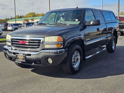 2004 GMC Sierra 2500 HD Base