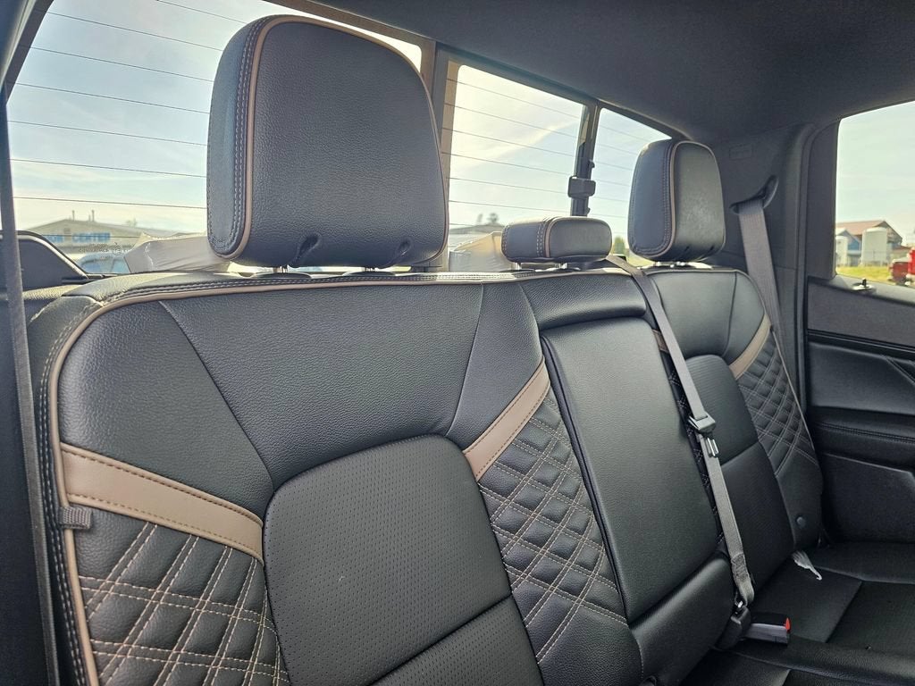 2023 GMC Canyon Base