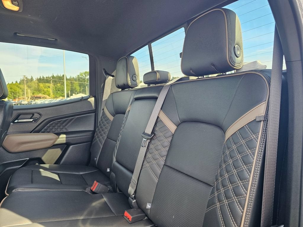 2023 GMC Canyon Base