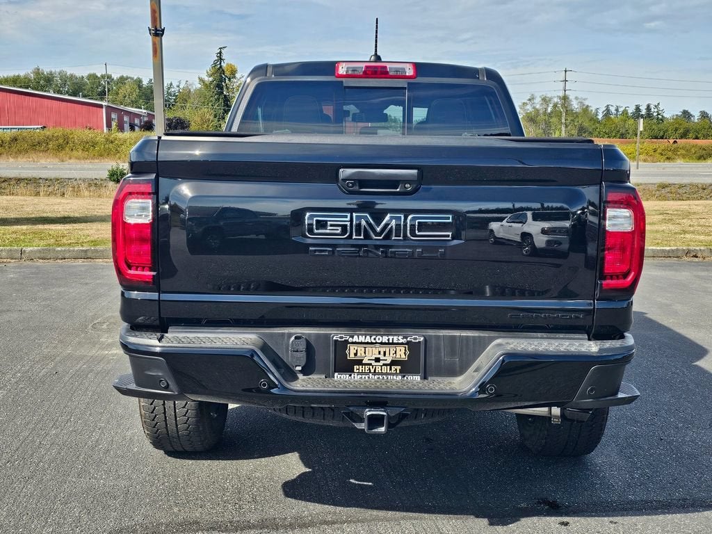 2023 GMC Canyon Base