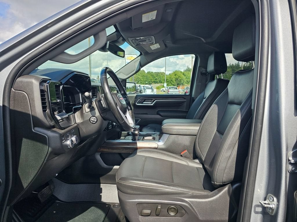 2025 GMC Sierra 1500 Base
