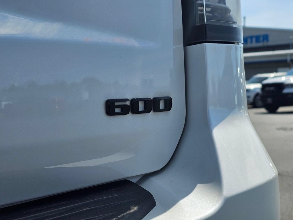 2022 Cadillac Escalade Base