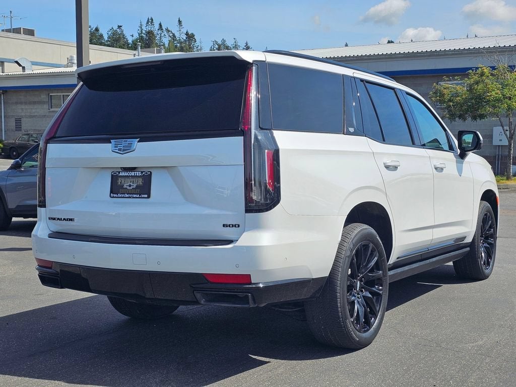 2022 Cadillac Escalade Base