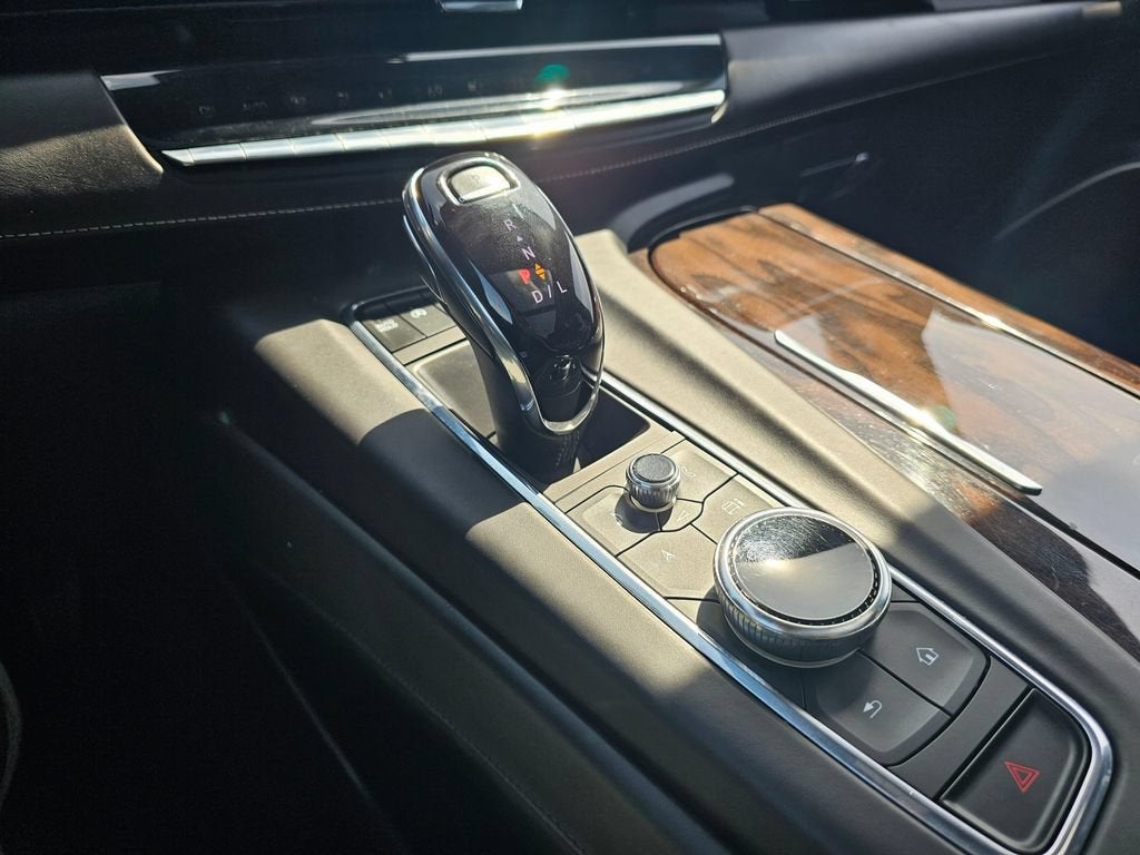 2022 Cadillac Escalade Base