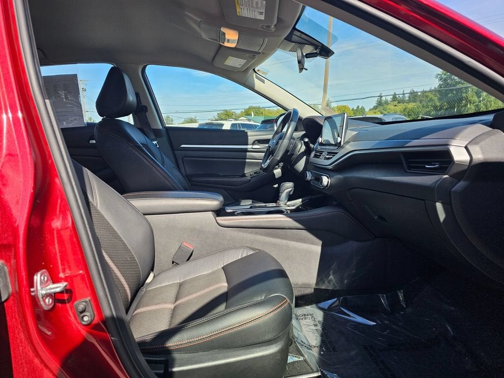 2024 Nissan Altima Base