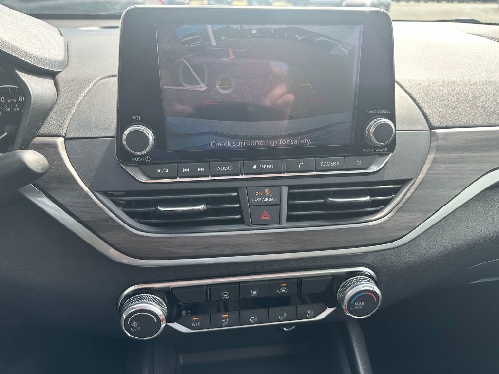 2025 Nissan Altima Base