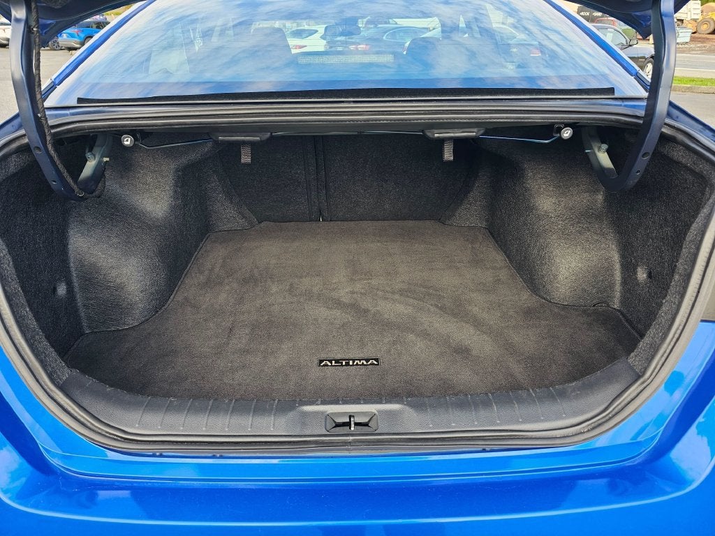 2025 Nissan Altima Base