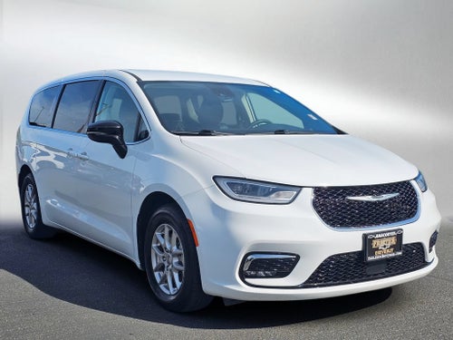 2024 Chrysler Pacifica Base