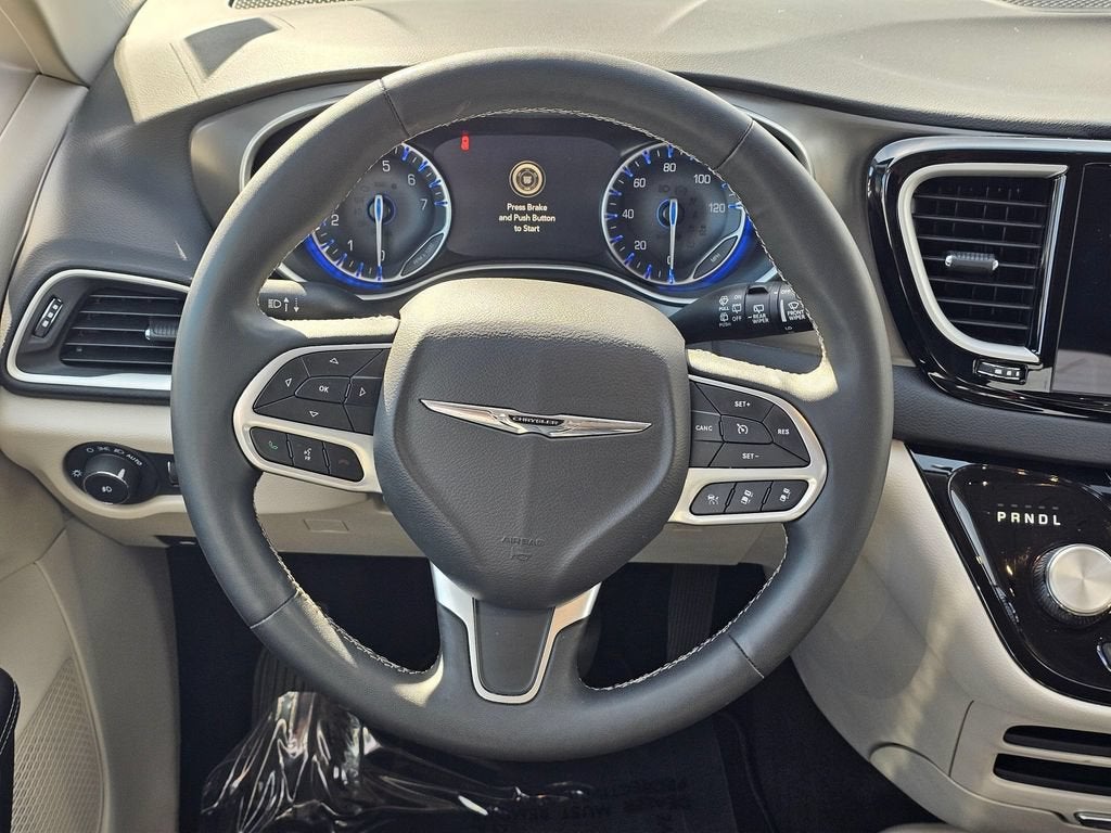 2024 Chrysler Pacifica Base