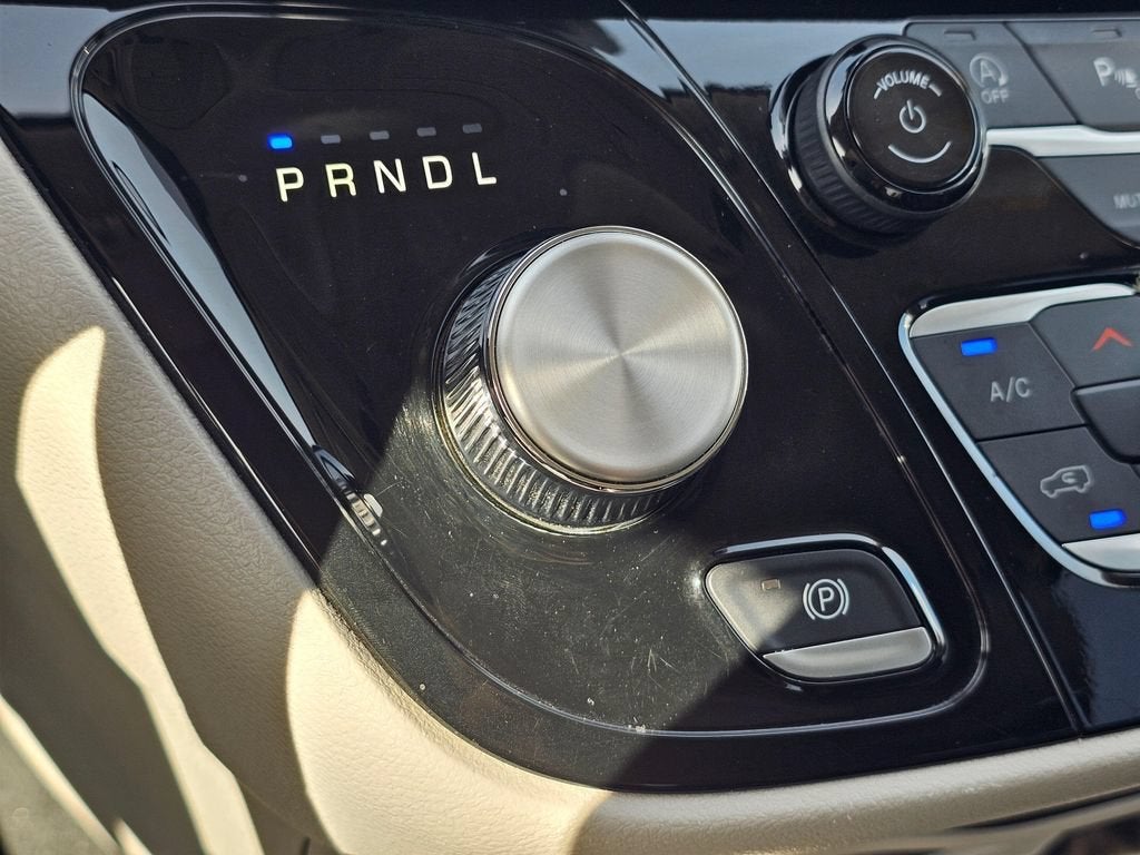 2024 Chrysler Pacifica Base
