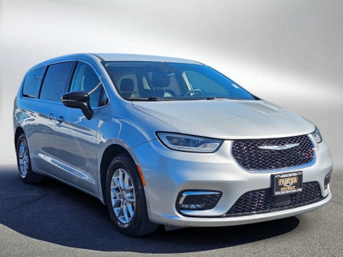 2024 Chrysler Pacifica Base