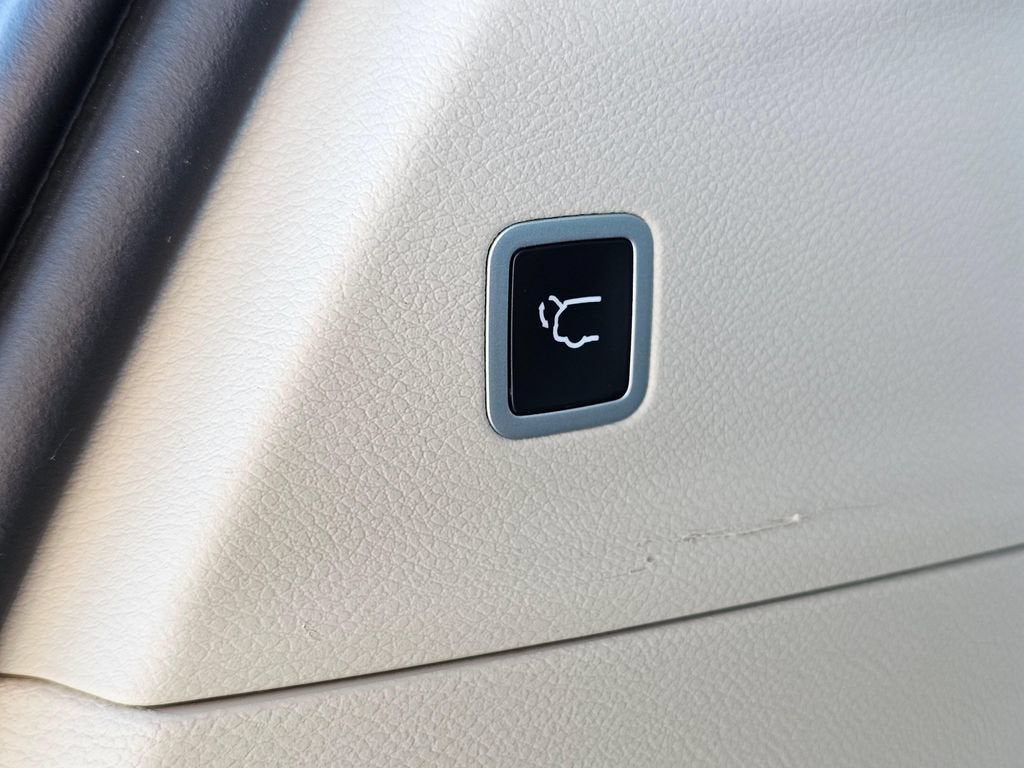 2024 Chrysler Pacifica Base