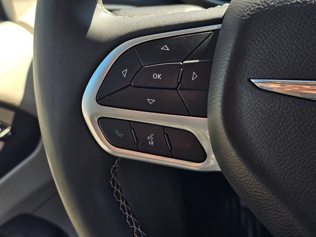 2024 Chrysler Pacifica Base