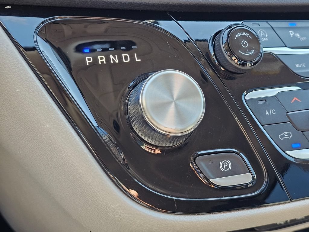 2024 Chrysler Pacifica Base