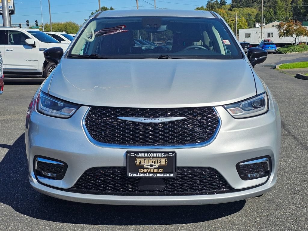 2024 Chrysler Pacifica Base