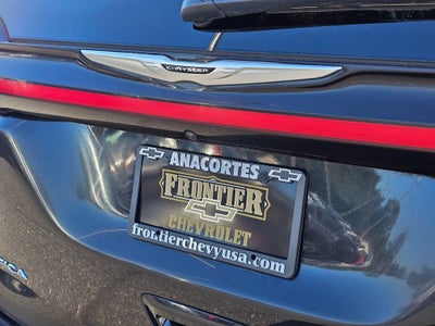 2023 Chrysler Pacifica Base
