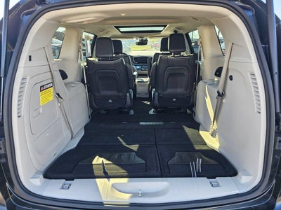 2023 Chrysler Pacifica Base