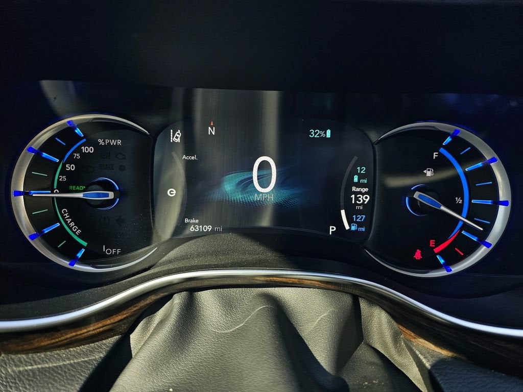 2023 Chrysler Pacifica Base