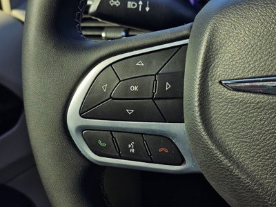 2023 Chrysler Pacifica Base