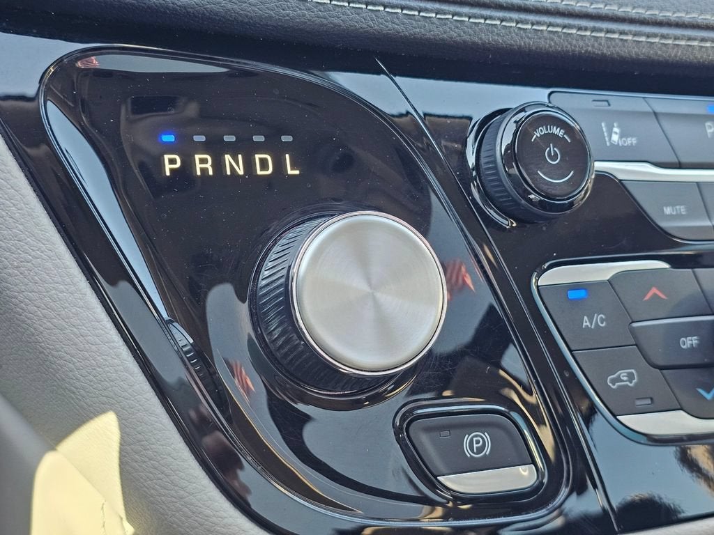 2023 Chrysler Pacifica Base