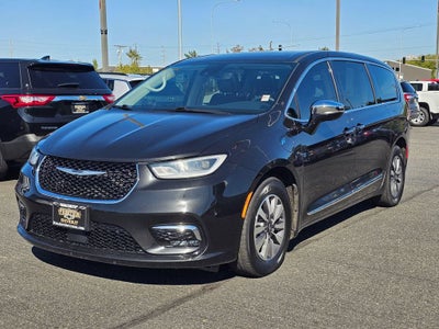 2023 Chrysler Pacifica Base