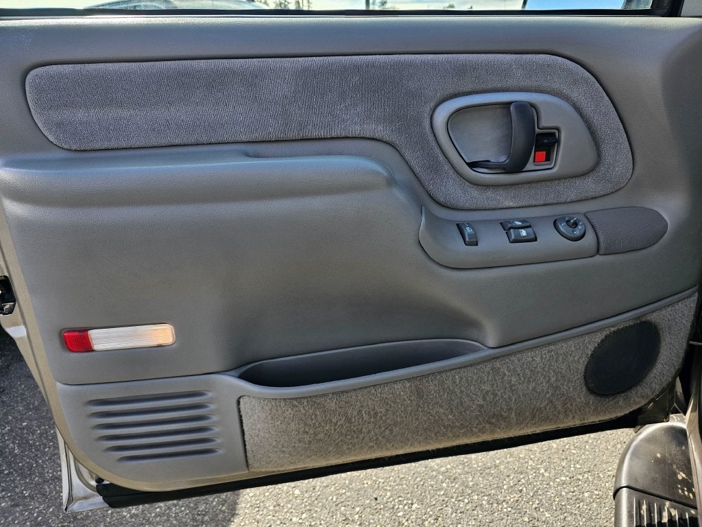 1998 Chevrolet Silverado 1500 Base