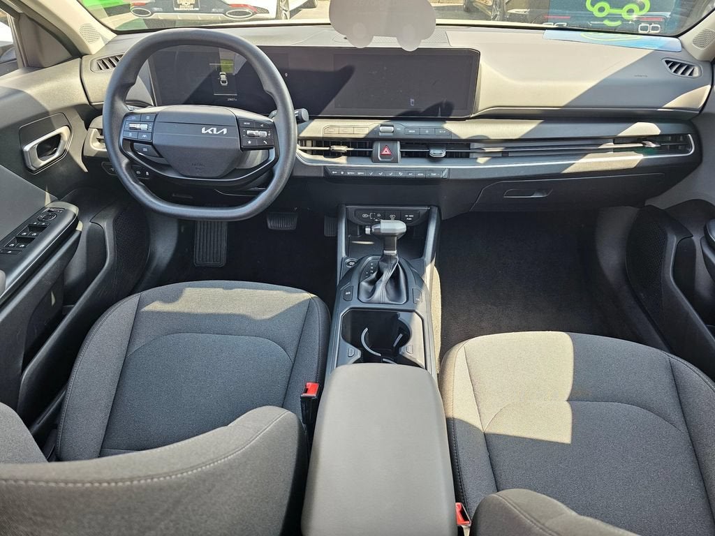 2025 Kia K4 Base