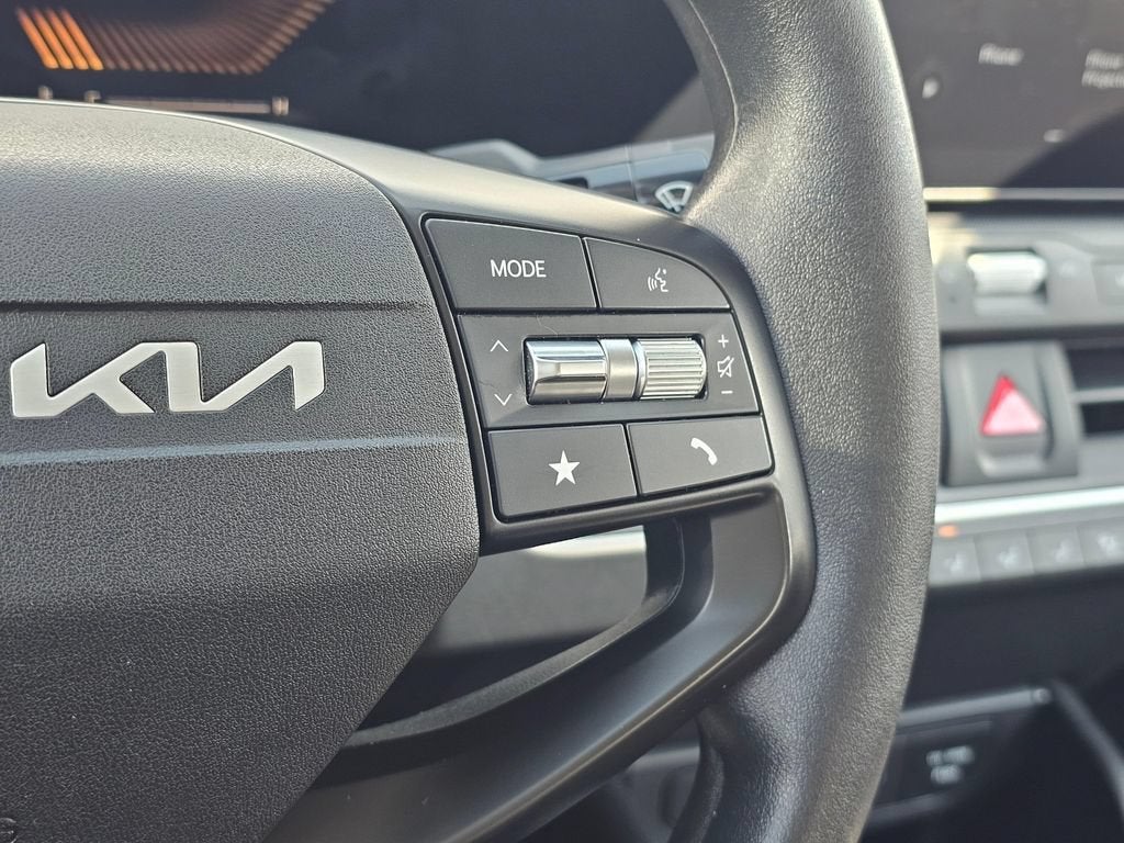 2025 Kia K4 Base