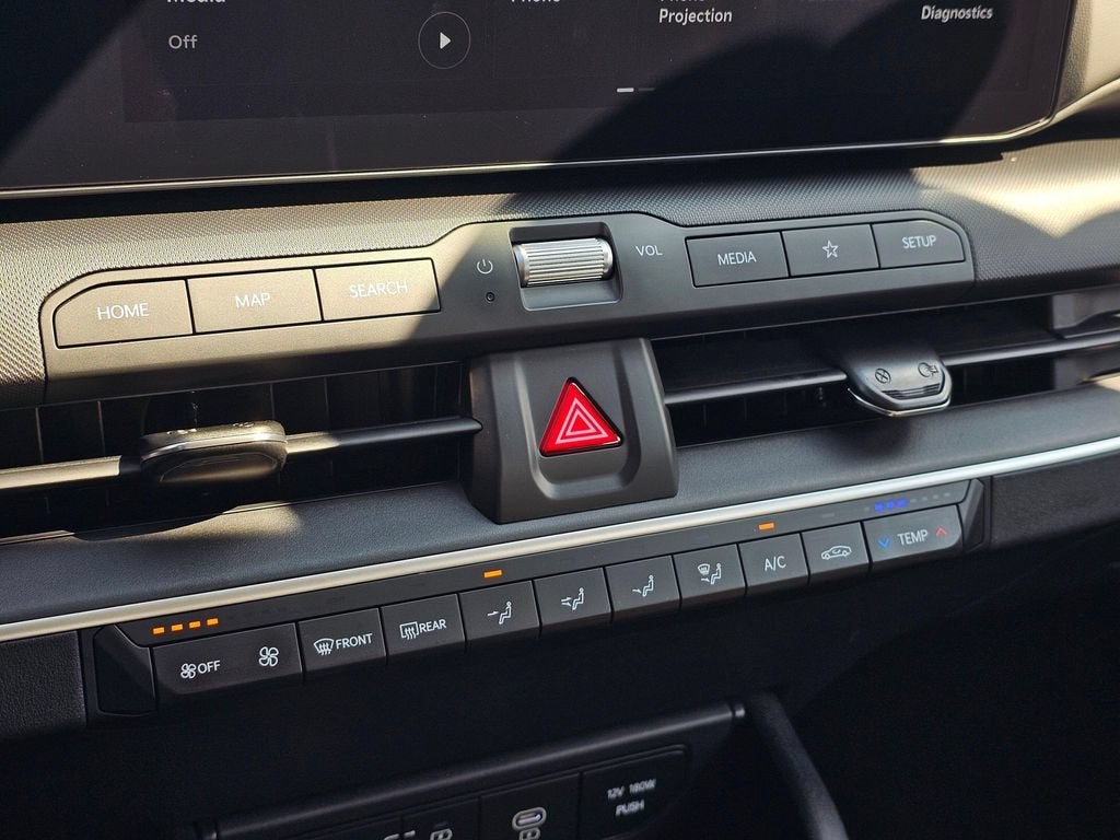 2025 Kia K4 Base
