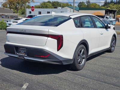 2025 Kia K4 Base