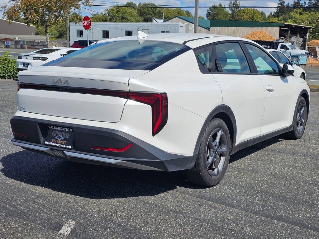 2025 Kia K4 Base