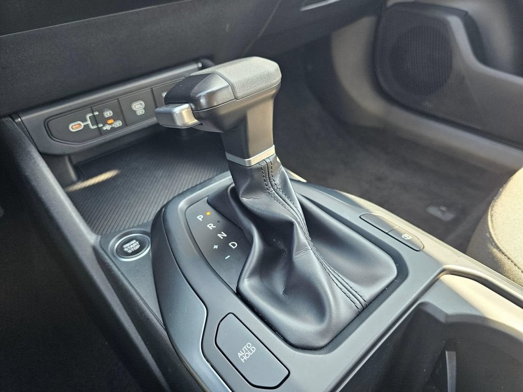 2025 Kia K4 Base