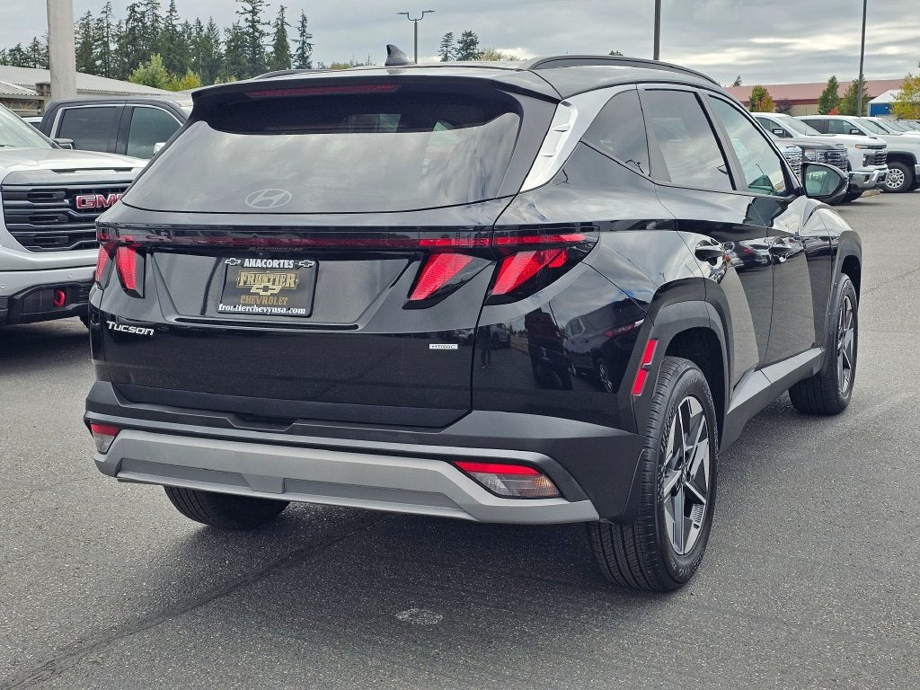 2025 Hyundai Tucson Base