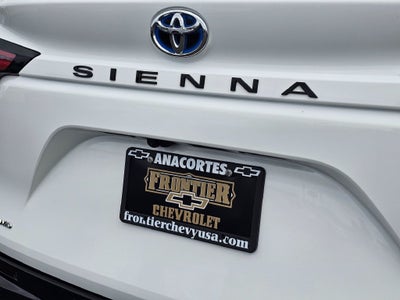2025 Toyota Sienna Base