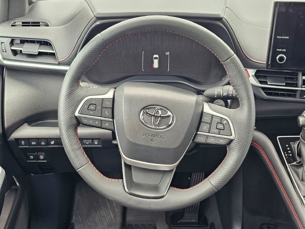 2025 Toyota Sienna Base