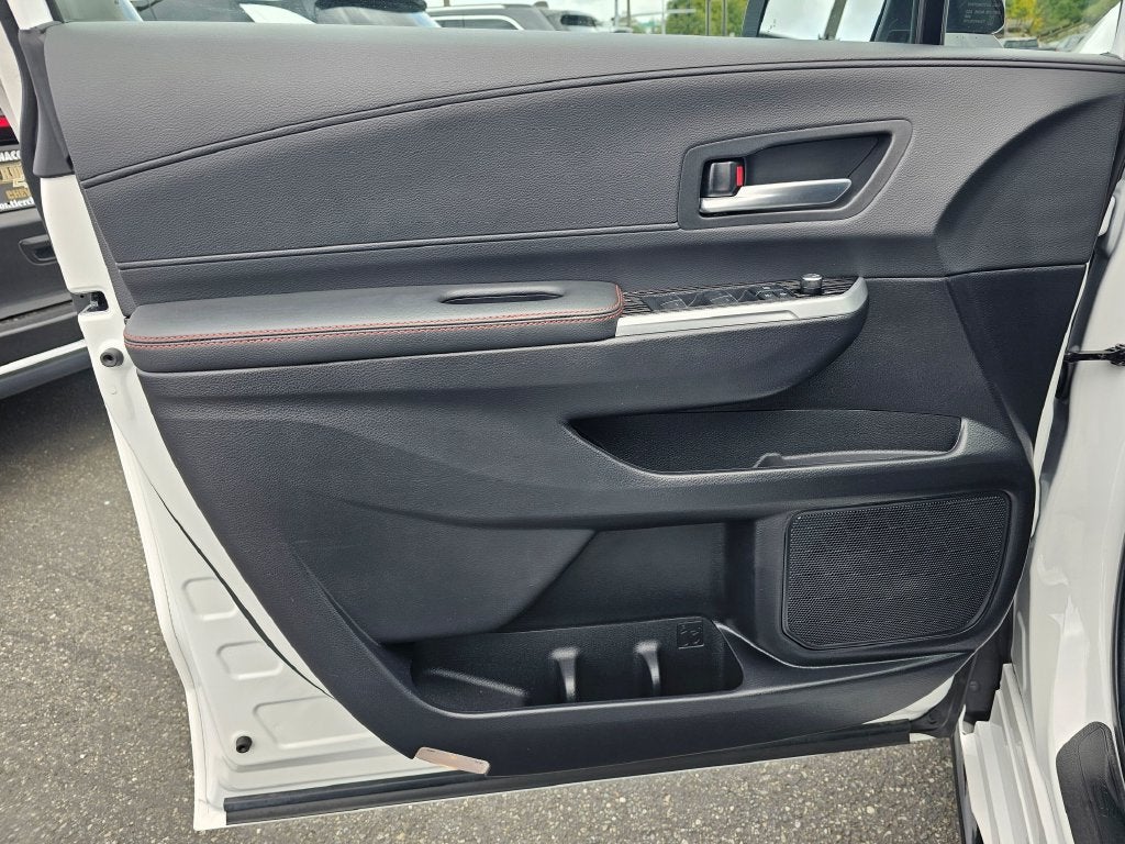 2025 Toyota Sienna Base