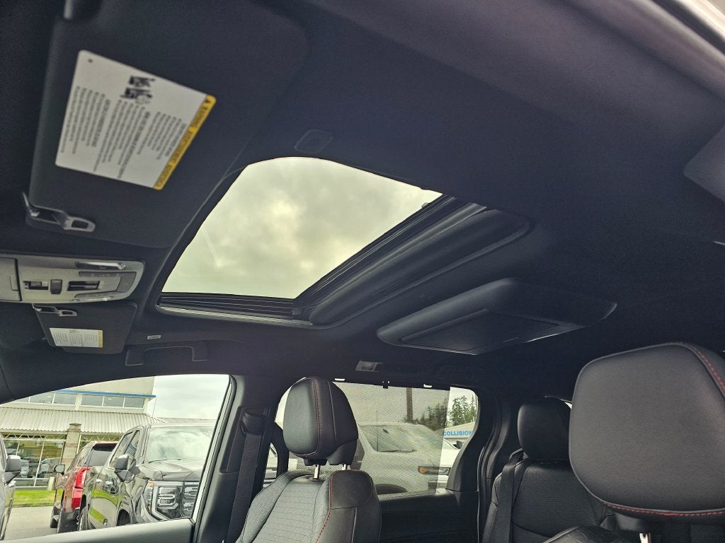 2025 Toyota Sienna Base