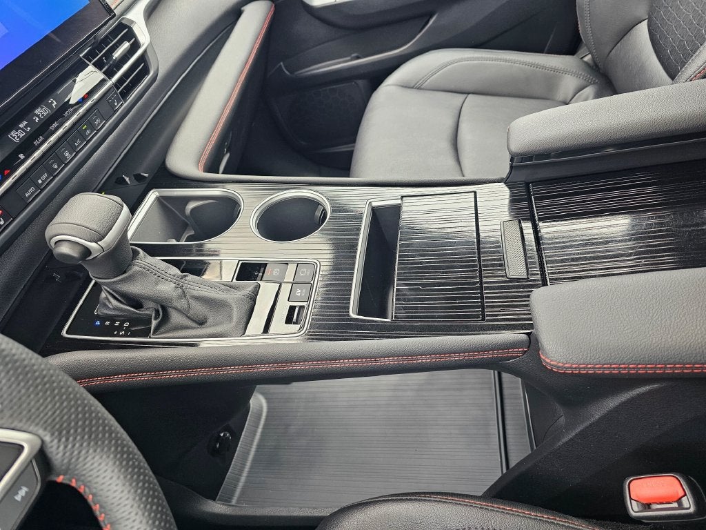 2025 Toyota Sienna Base